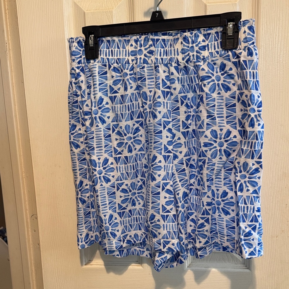 Madison Blue and White Patterned Shorts